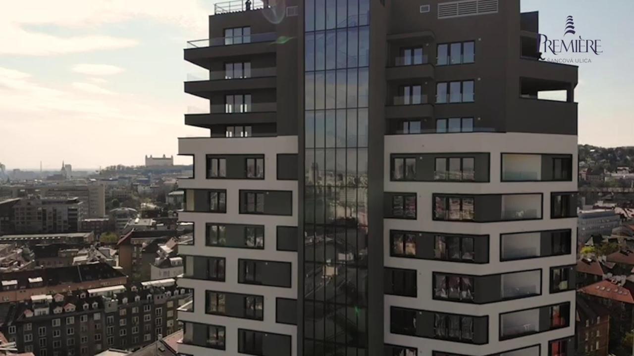 2 Room Apartment, With A View Of The Castle Bratislava Ngoại thất bức ảnh